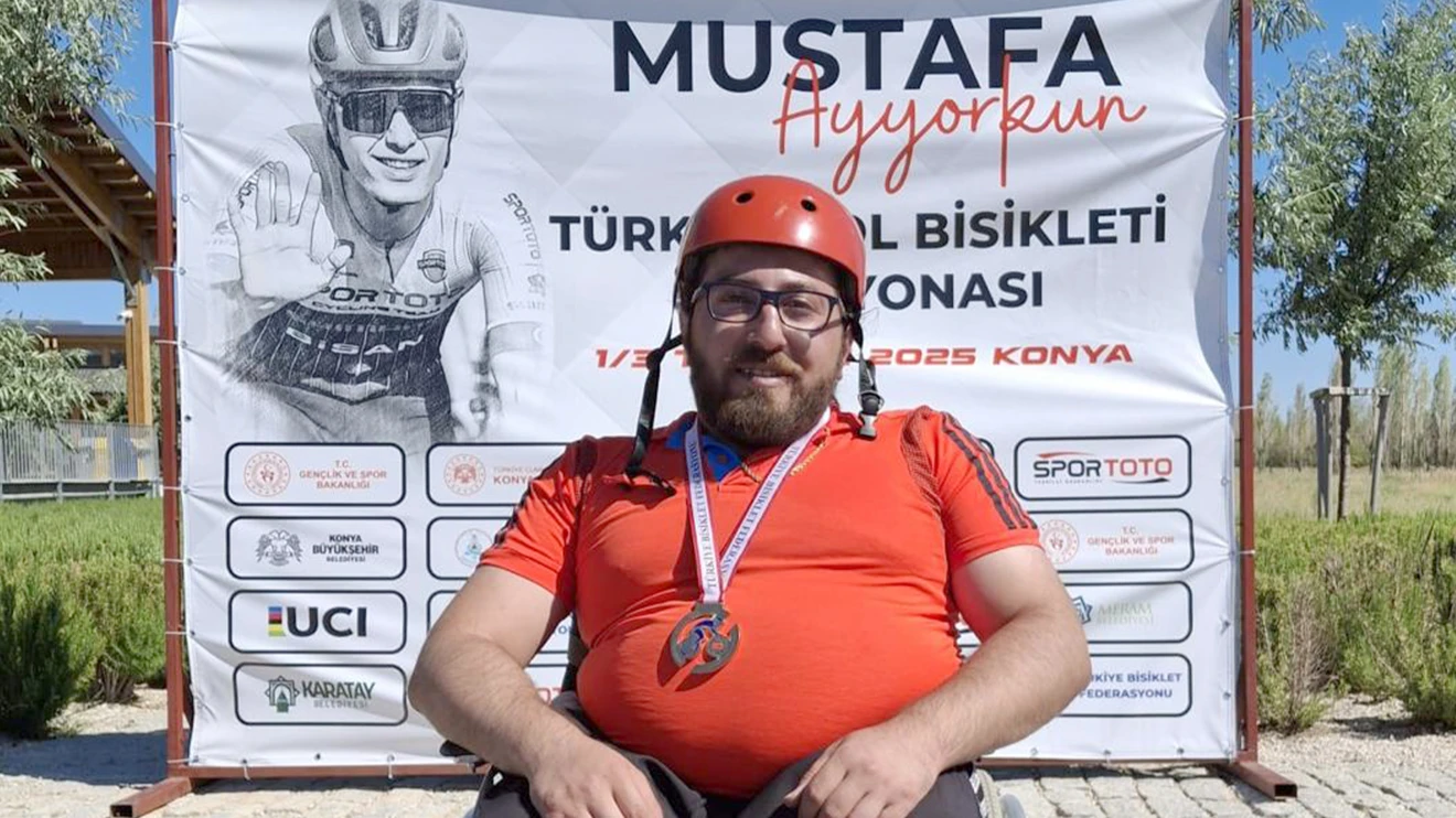 Selçuk Üniversitesi personeli Gönül, Türkiye şampiyonu oldu